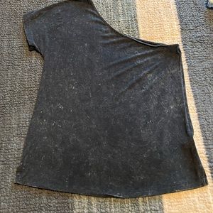 American Eagle off shoulder shirt